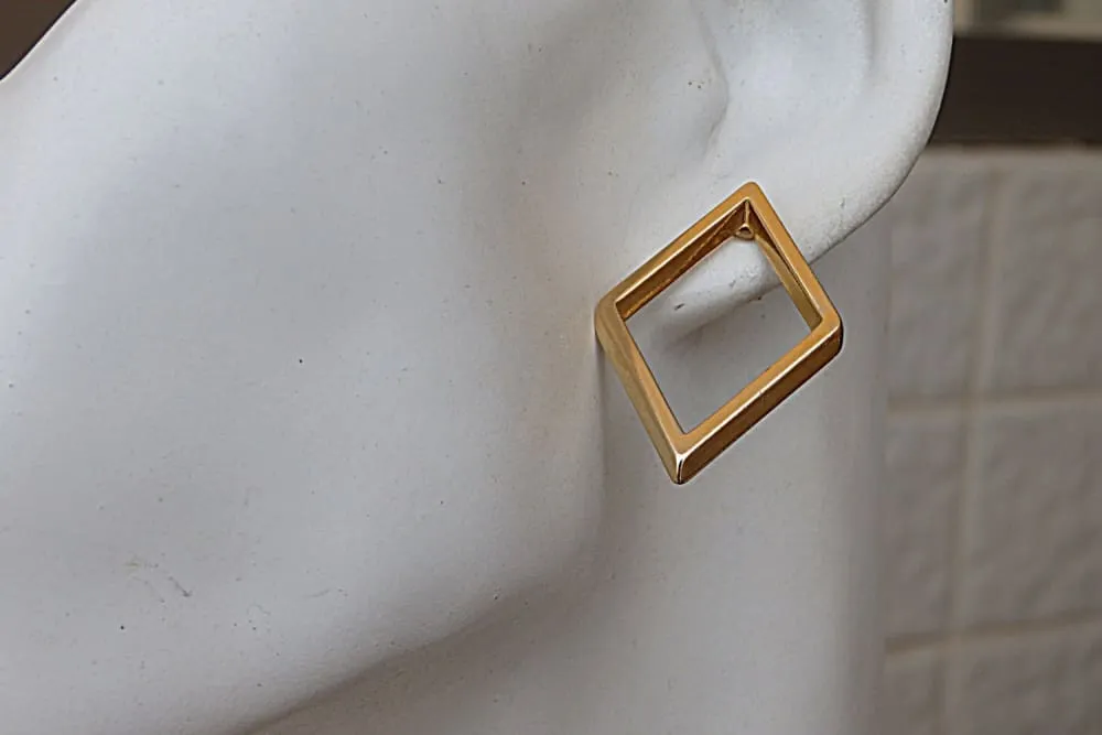 Gold Rhombus Earrings